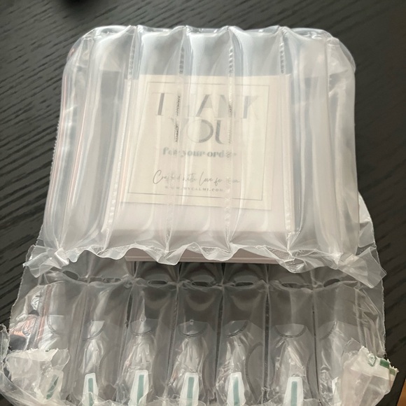 Calmi Ring - Picture 3 of 8